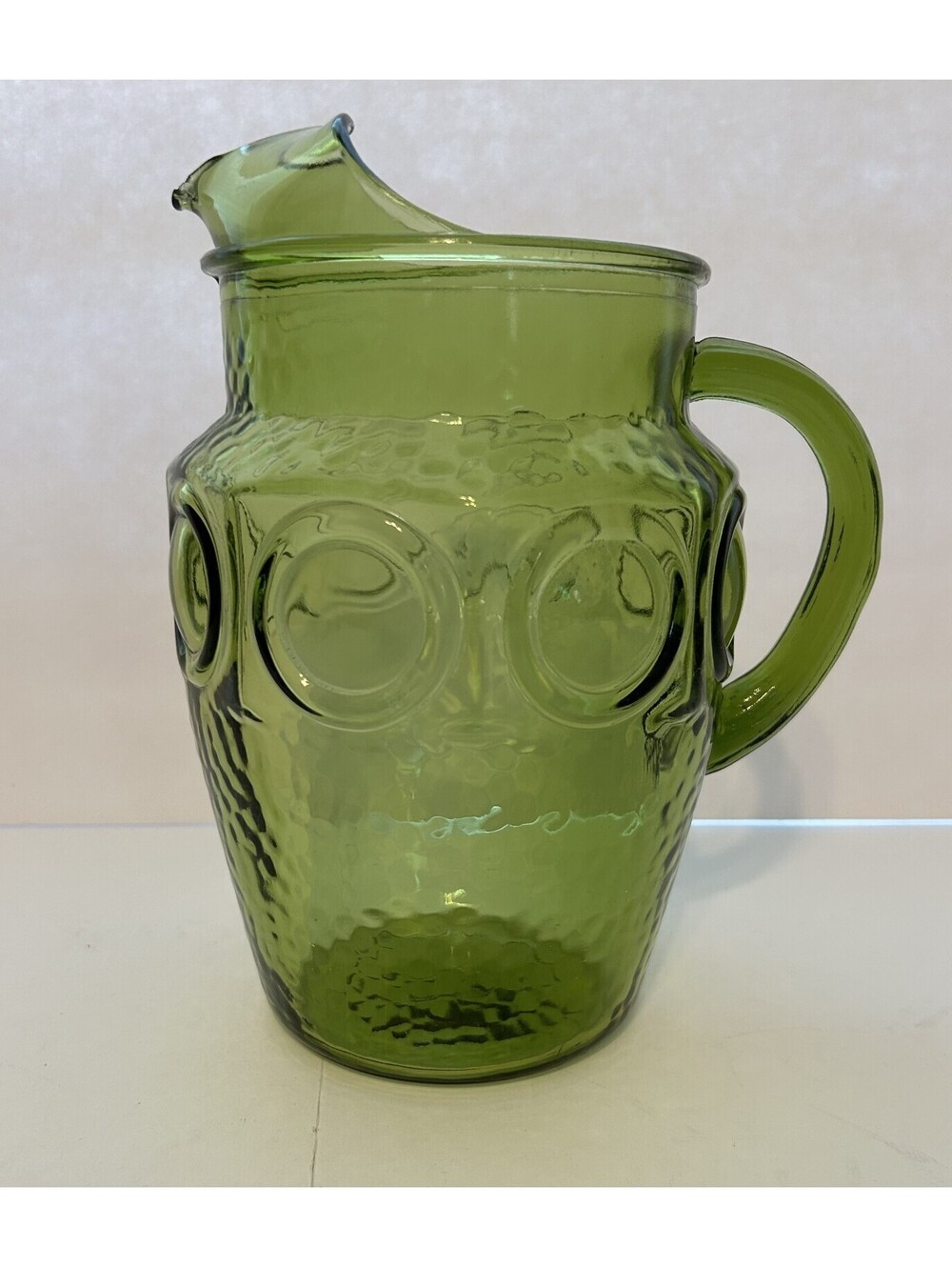Vintage 60s Avocado Green Glass Pitcher Textured Circle Lip Handle 9" MCM